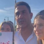 Roberto Vannacci a Boccadasse durante un incontro pubblico